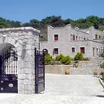 Lalloudes Hotel Mani Bed & Breakfast 4*