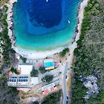 Bed & Breakfast Lalloudes Hotel Mani 4*
