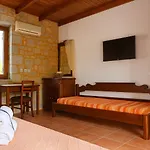 Bed & Breakfast Lalloudes Hotel Mani Exo Nimfion