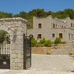 Lalloudes Hotel Mani Bed & Breakfast