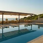 Lalloudes Mani Bed & Breakfast 4*