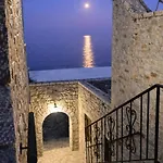 Lalloudes Hotel Mani 4*