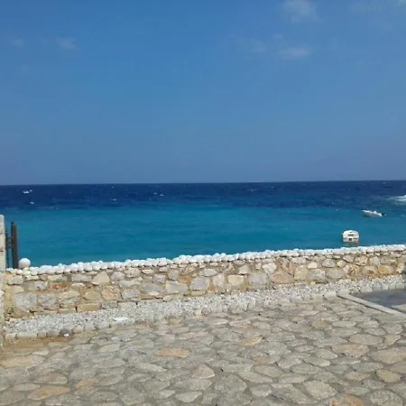 Bed & Breakfast Lalloudes Hotel Mani