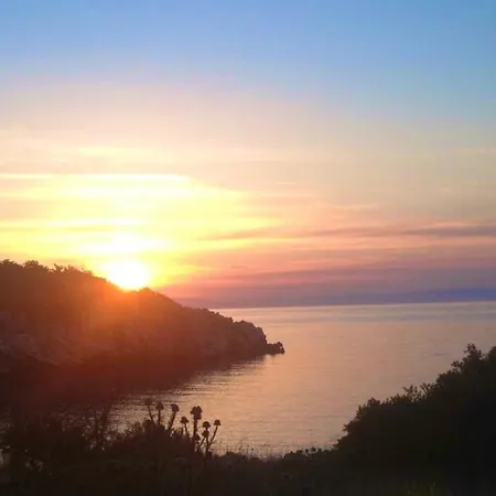 Lalloudes Seaside Sea And Pool View 4* エクソ・ニンフィオン