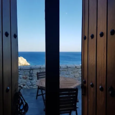 Lalloudes Hotel Mani Bed & Breakfast Exo Nimfion