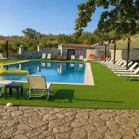 Lalloudes Hotel Mani Bed & Breakfast Exo Nimfion