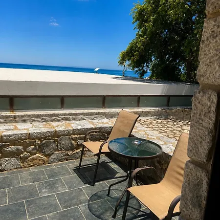 Lalloudes Hotel Mani Bed & Breakfast