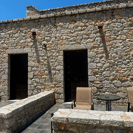 Lalloudes Mani לינה וארוחת בוקר Exo Nimfion