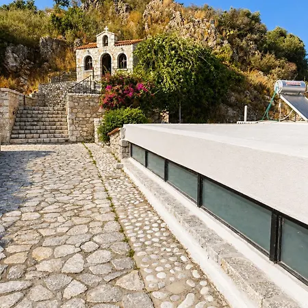 Lalloudes Hotel Mani 3*