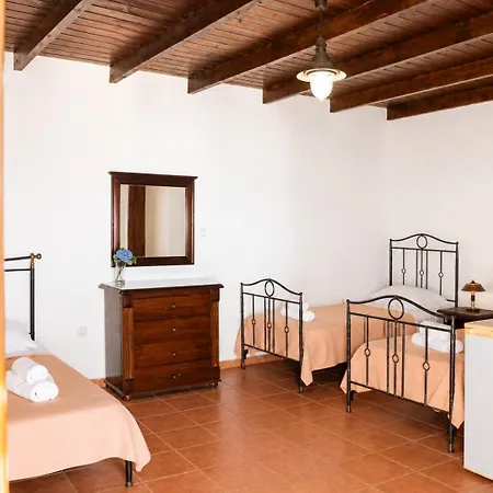 Lalloudes Hotel Mani Exo Nimfion
