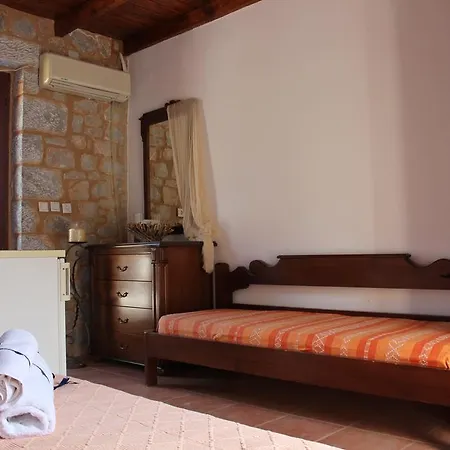 Lalloudes Hotel Mani