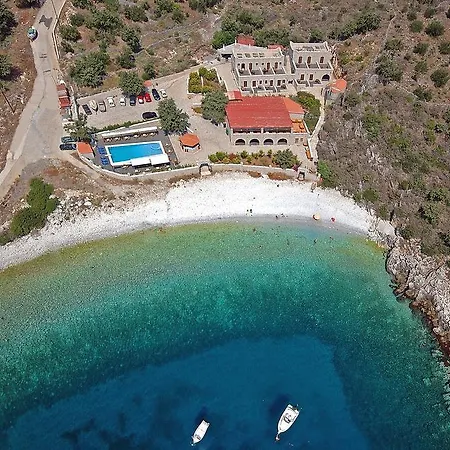 Lalloudes Seaside Panzió