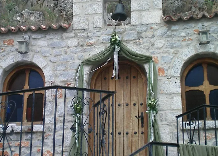 Lalloudes Hotel Mani Bed & Breakfast