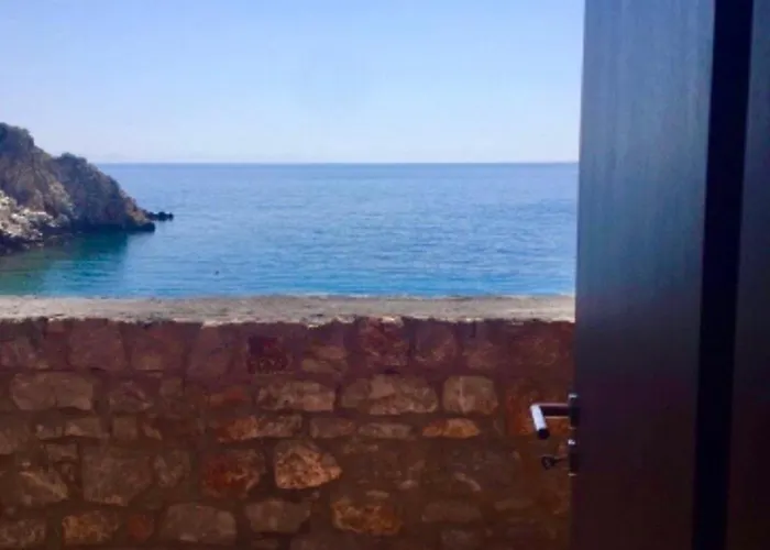 فندق مبيت وإفطار Lalloudes Seaside Sea And Pool View Exo Nimfion