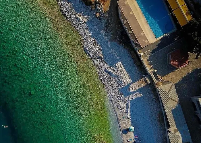 Lalloudes Seaside Sea And Pool View