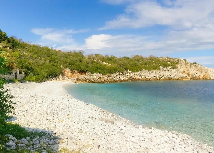 Bed and breakfast Lalloudes Seaside Suites Sea&Pool View Exo Nimfion