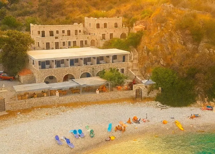 Lalloudes Seaside Suites Sea&Pool View Bed and breakfast 4*