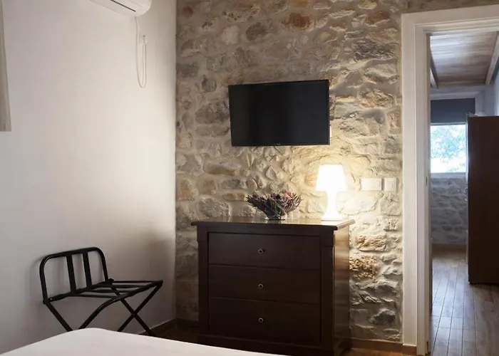 Lalloudes Seaside Sea And Pool View 4*