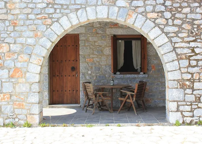 Lalloudes Hotel Mani Bed & Breakfast Exo Nimfion